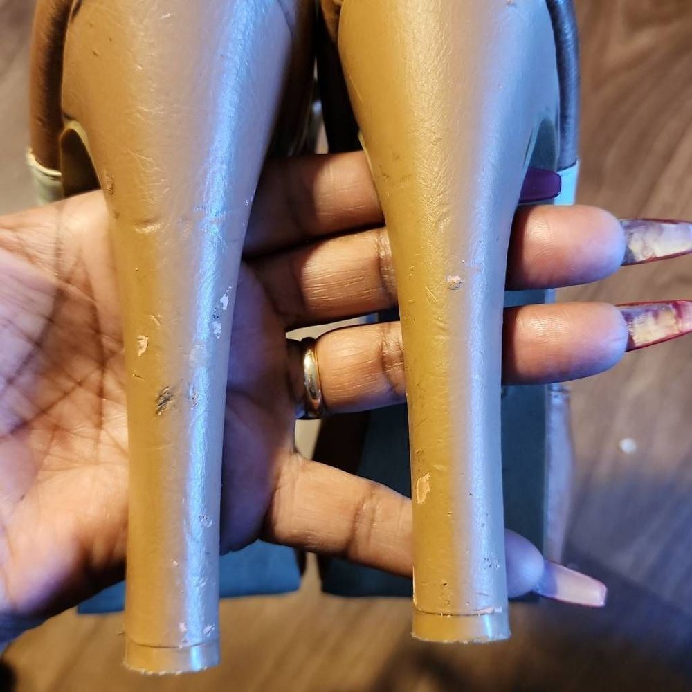 Promiscuous Noperson Heels  - Picture 7 of 7